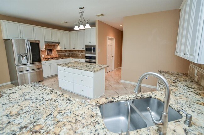 Building Photo - 1814 Maidenhair Ln