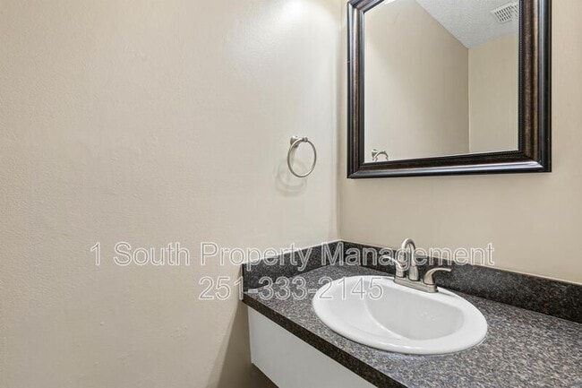 Building Photo - 6527 Old Shell Rd