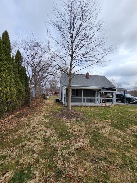 Building Photo - 410 McKinley St