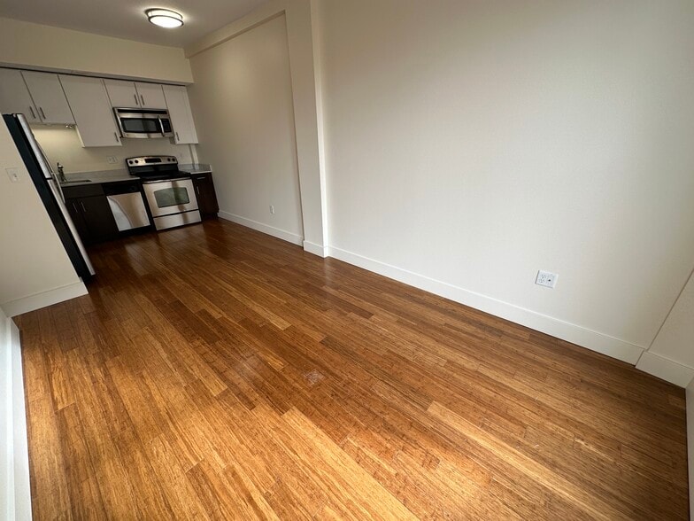 Building Photo - 25 Winter St