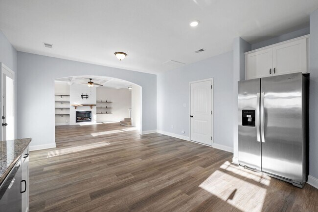 Building Photo - 1180 Henry Pl Blvd