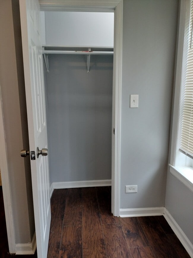 Building Photo - 2525 E 72nd Pl