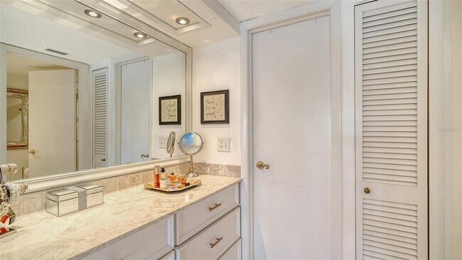 Building Photo - 1355 S Portofino Dr