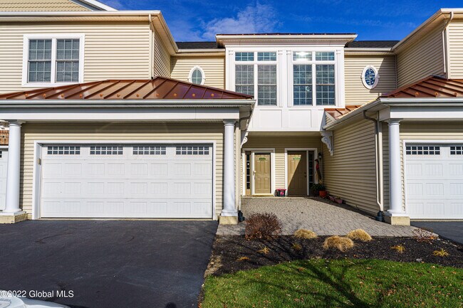 Primary Photo - 502 Valley Pointe Dr