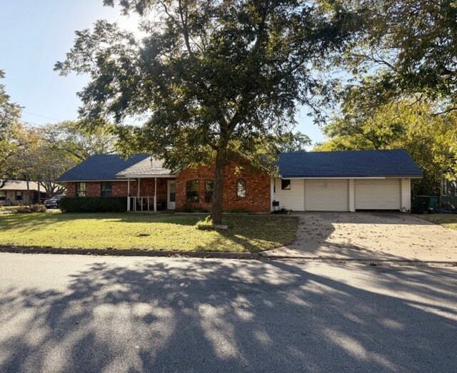 Building Photo - 1106 N Harrison Ave