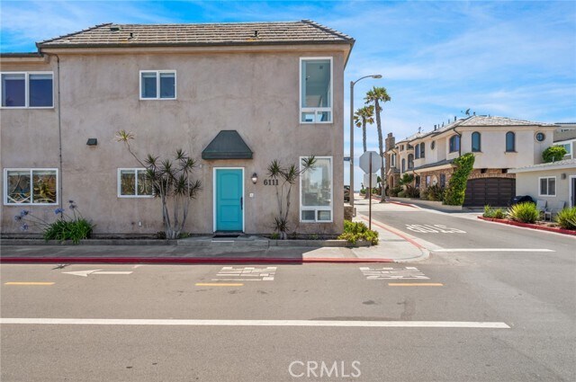 Building Photo - 6111 Seashore Dr