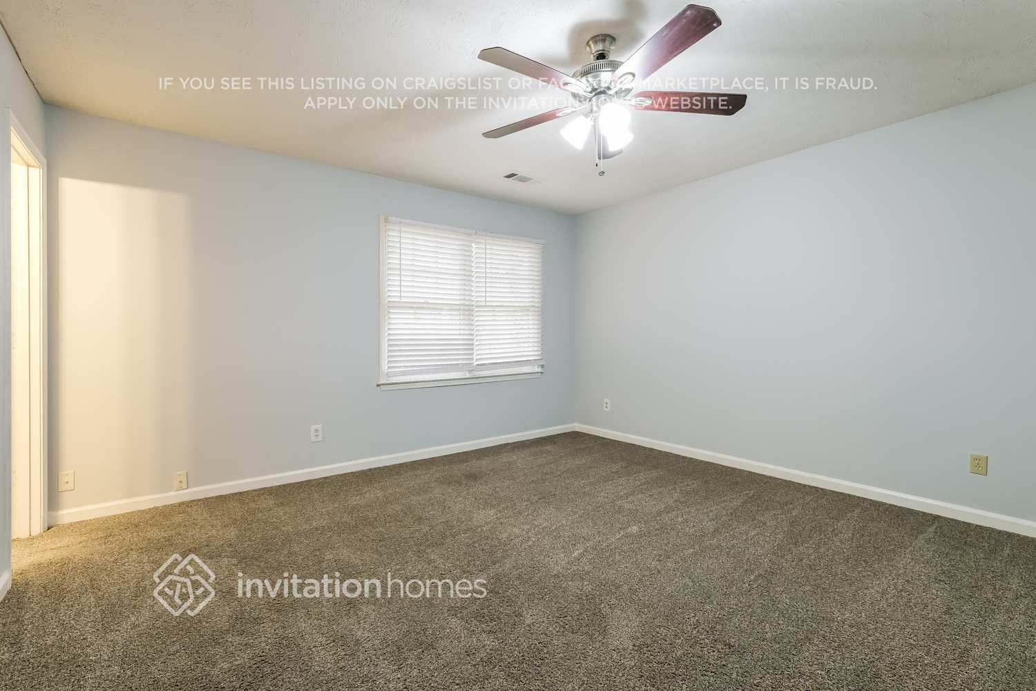 Building Photo - 1002 Providence Way