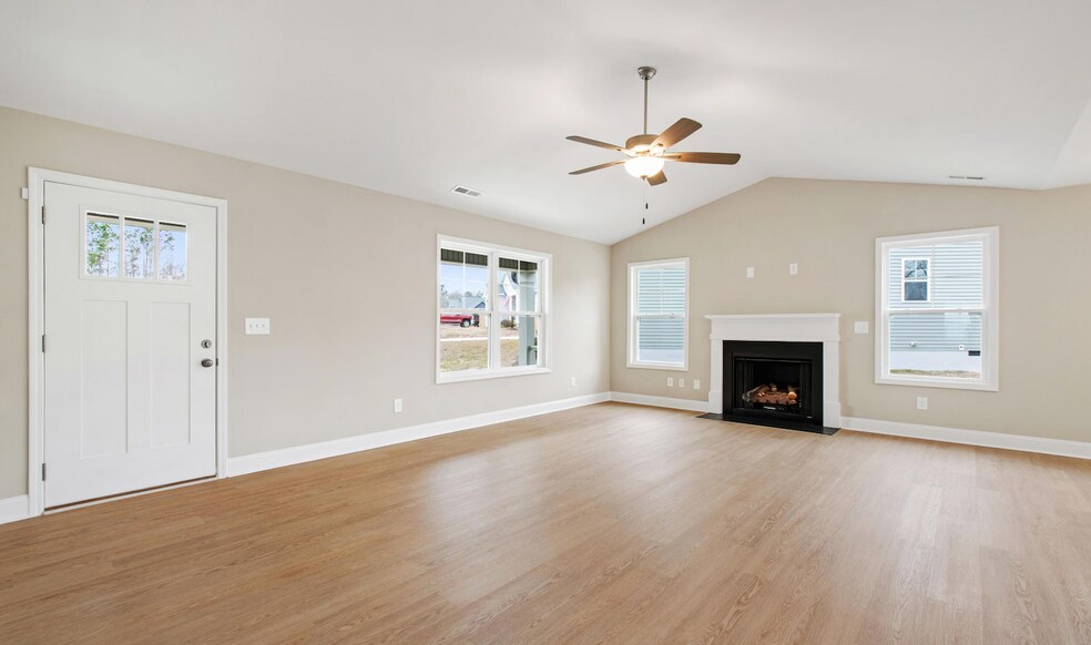 Building Photo - 77 Falls Riv ct