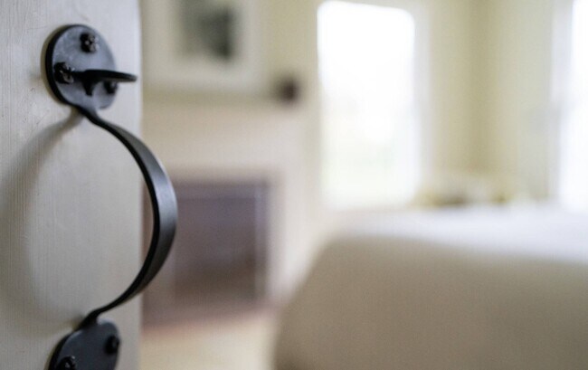 Building Photo - 20 Jefferson St