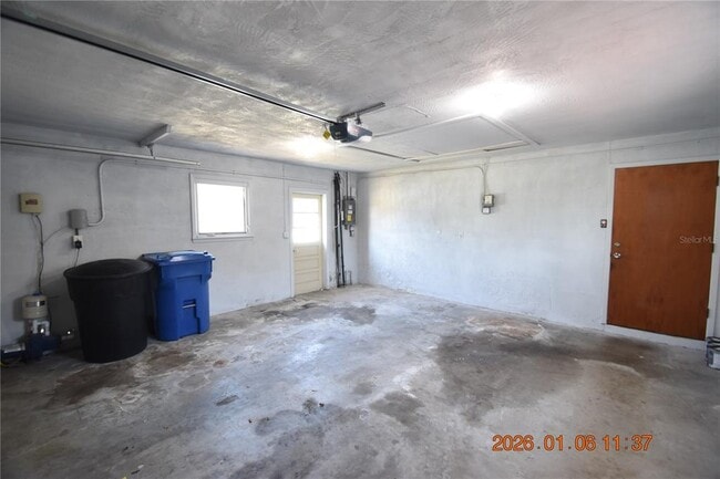 Building Photo - 6485 30th Ave N