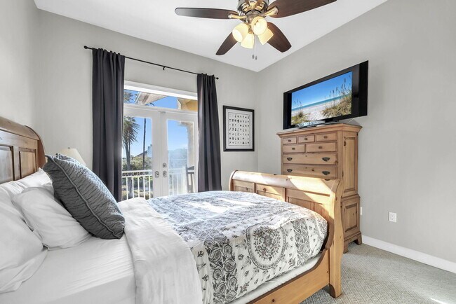 Building Photo - 1393 Sunset Beach Dr