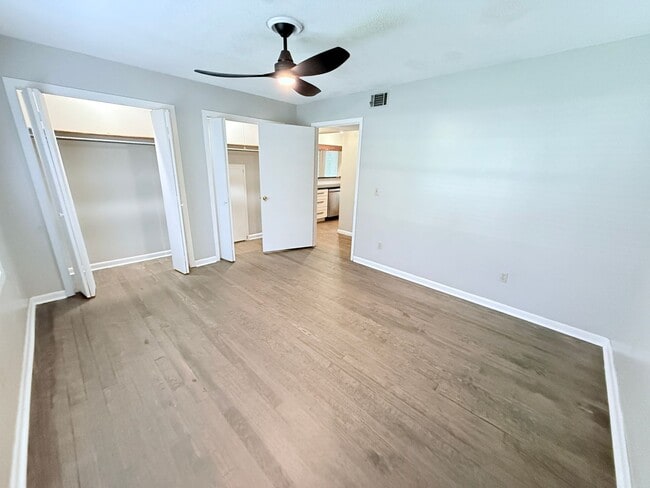 Building Photo - 15 CR 302