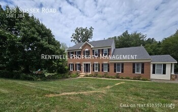 Building Photo - 138 Sussex Rd