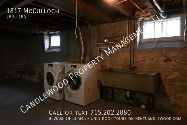 Building Photo - Pet Friendly 2-Bedroom Home w/ Garage & La...