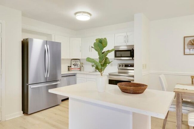 Building Photo - 1107 Duncan Cir