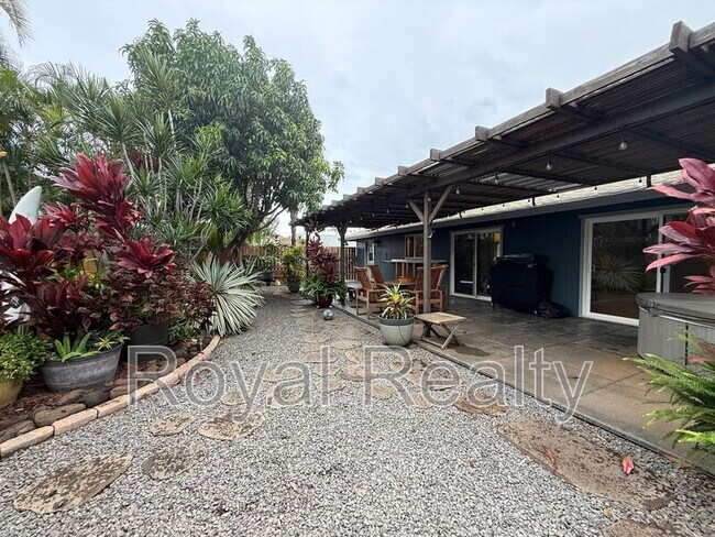 Building Photo - 128 Hoopili Akau St