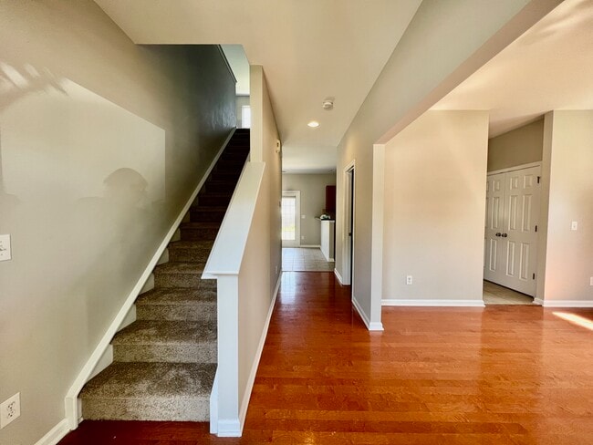 Building Photo - 10311 Dominion Village Dr