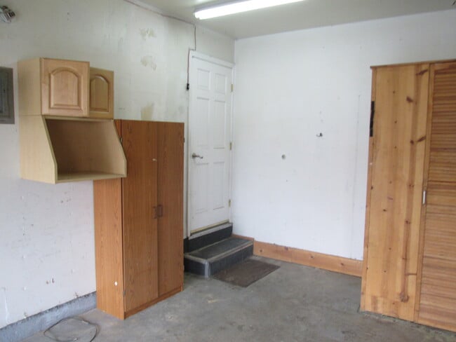 Building Photo - 34199 Cromwell Pl