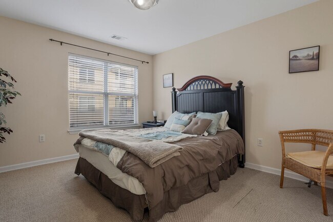 Building Photo - WATERFRONT LIVING! BEAUTIFULLY APPOINTED CONDO ON THE BAYOU IN OS SCHOOL DIST - FULLY FURNISHED