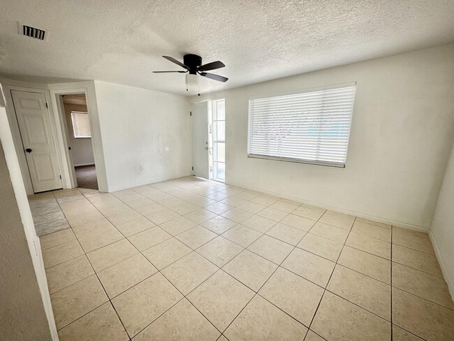 Building Photo - 4525 Nimmer Dr
