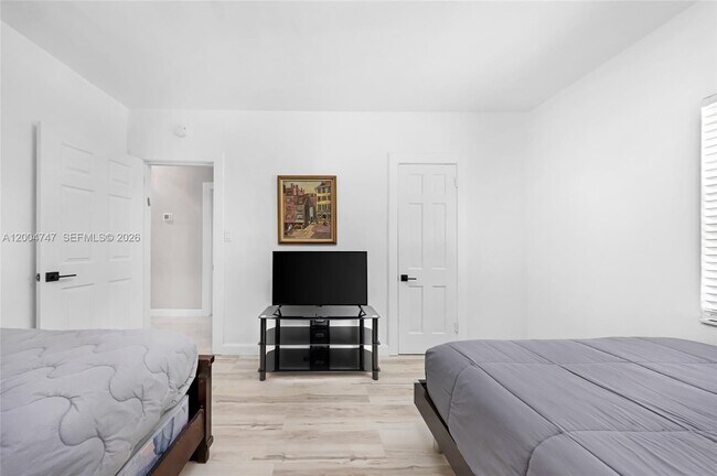 Building Photo - 1050 Harrison St