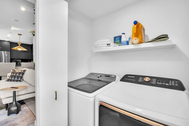 Building Photo - 400 NW 45th St