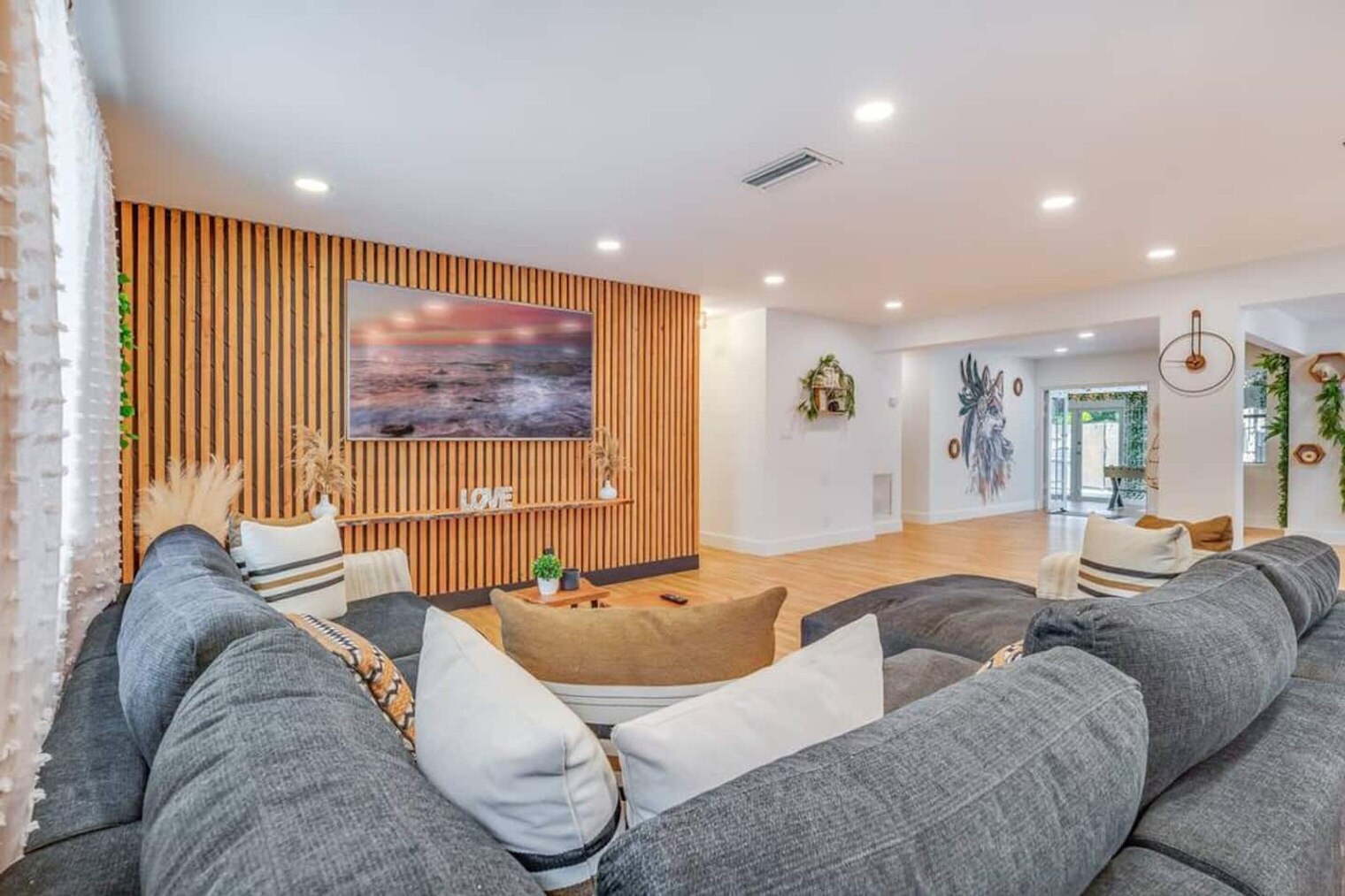 Building Photo - 1814 NW 14th Ave