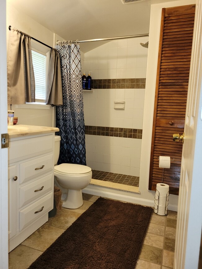 Building Photo - 2701 47th Ave N