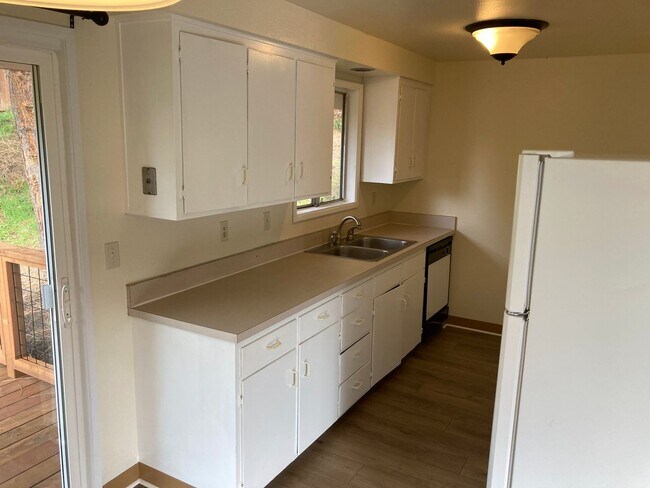 Building Photo - 3791 Onyx St