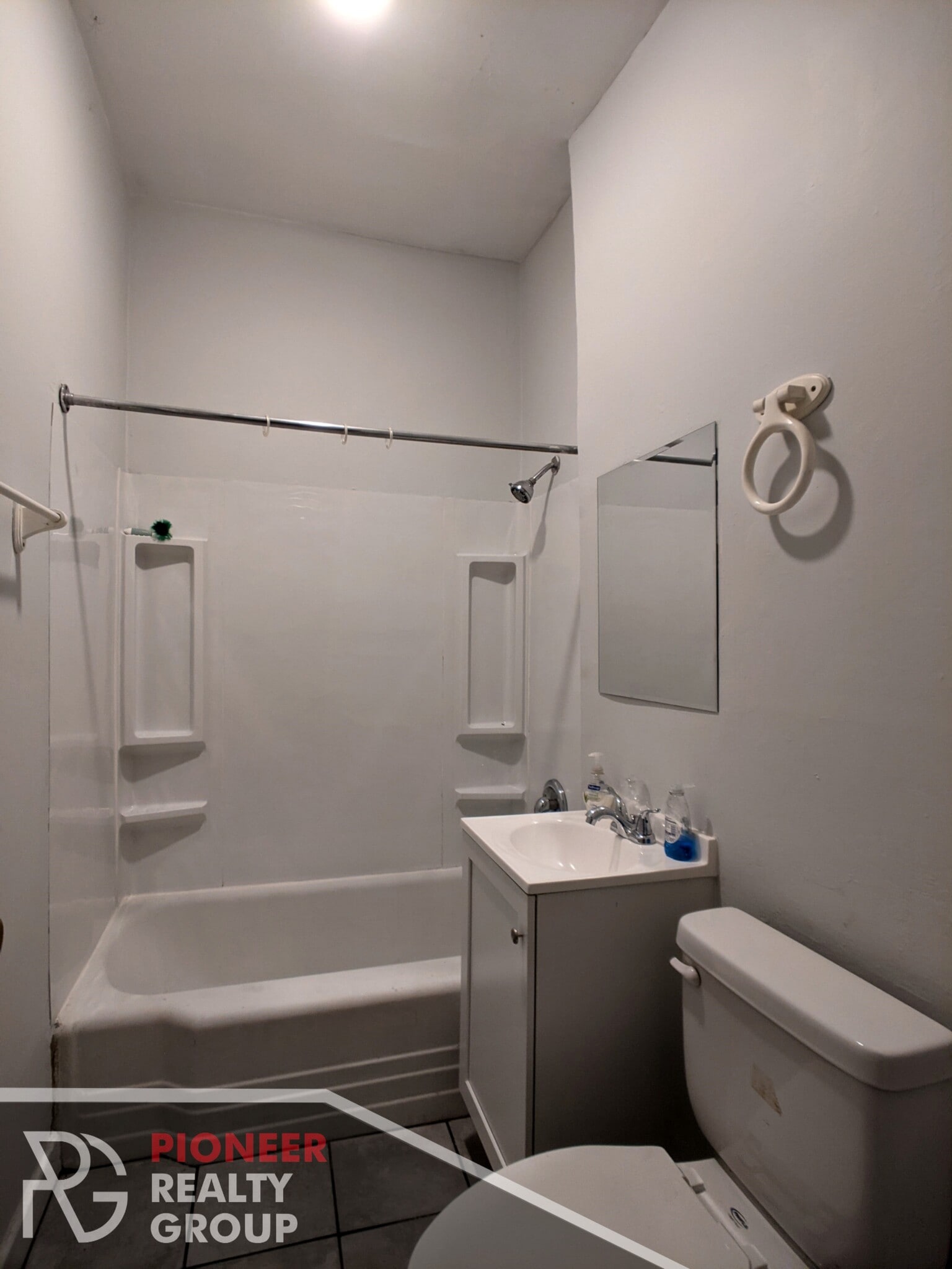 Building Photo - 3542 N Halsted St