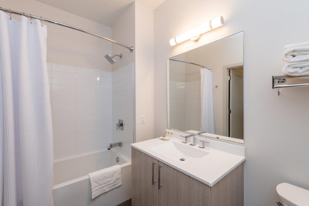 Building Photo - 320 D St