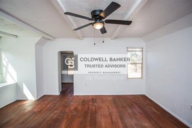 Building Photo - 1602 Avenue X
