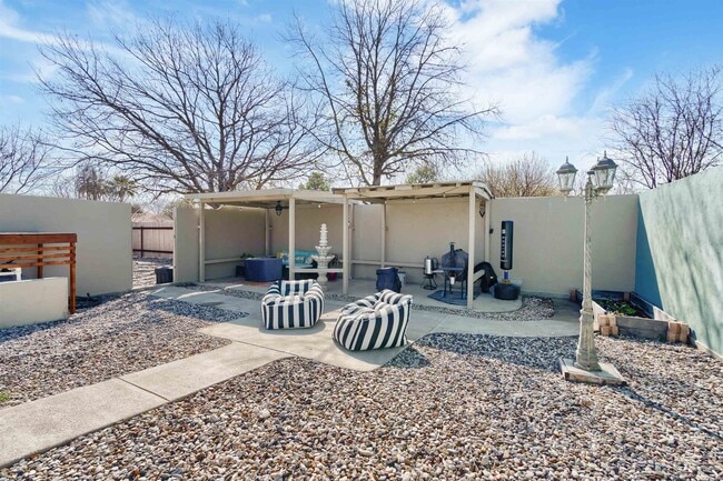 Building Photo - 308 Boulder Ridge Dr