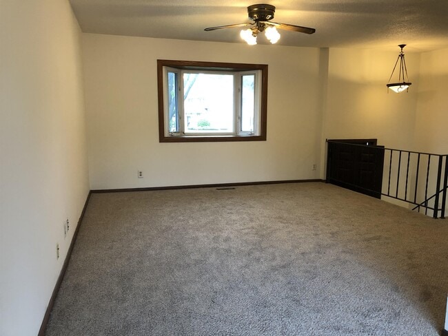 Building Photo - 1412 Osborne Rd NE