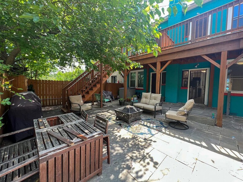 Building Photo - 1821 Providence St NE