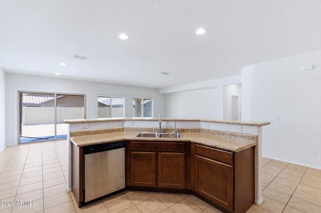 Building Photo - 10733 W Lariat Ln