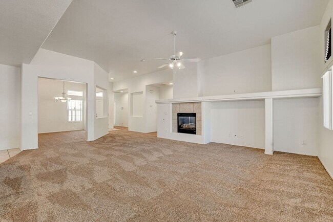 Building Photo - 6724 Donna St