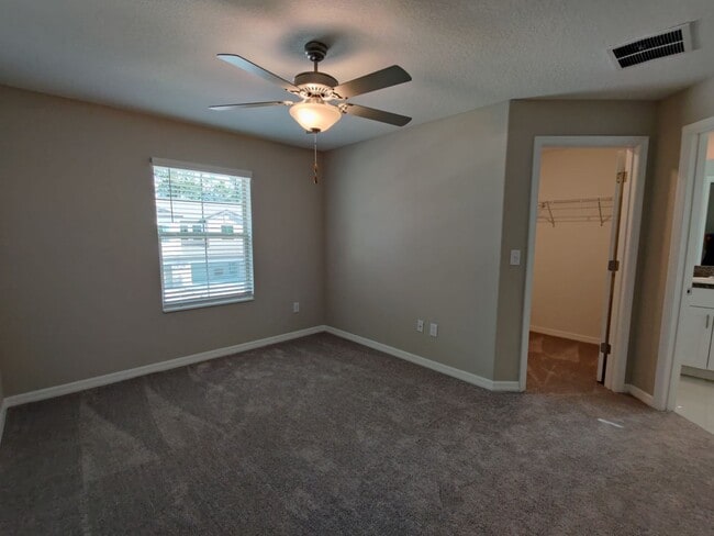Building Photo - 23251 Willow Glen Way