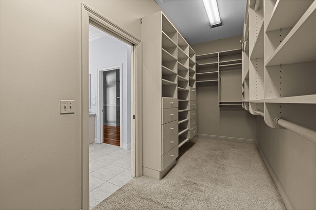 Building Photo - 322 Wahoo Rd