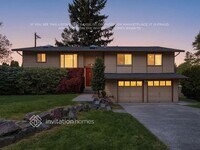 Building Photo - 12728 52nd Dr SE