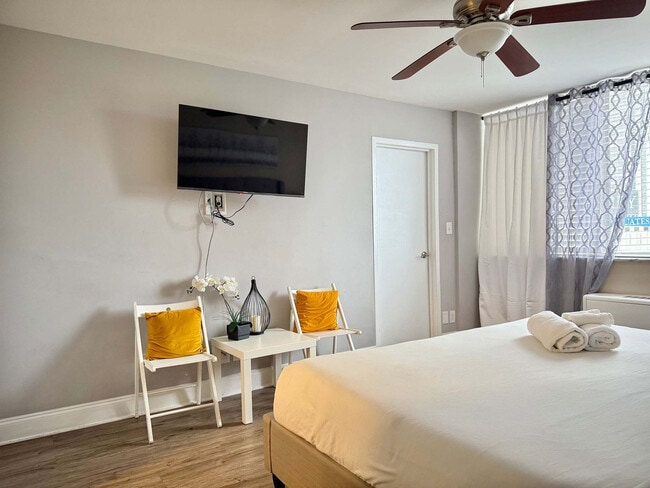 Building Photo - 215 Piedmont Ave NE