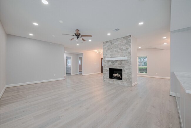 Building Photo - 8314 Burning Hills Dr