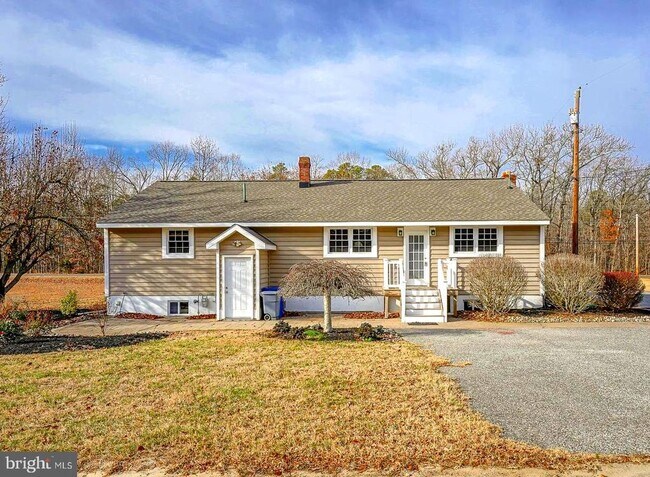Building Photo - 611 Fries Mill Rd