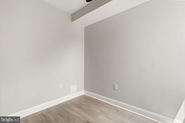 Building Photo - 2571 Coral St