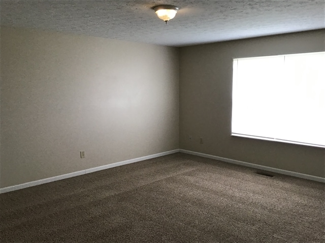 Building Photo - 5640 Rambling Dr