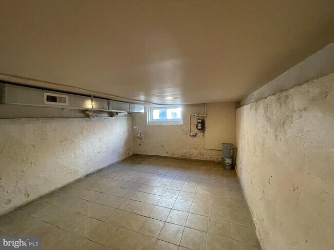 Building Photo - 433 N Napa St