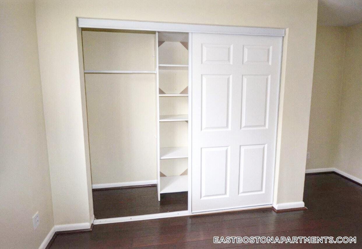 Building Photo - 128 Marginal St