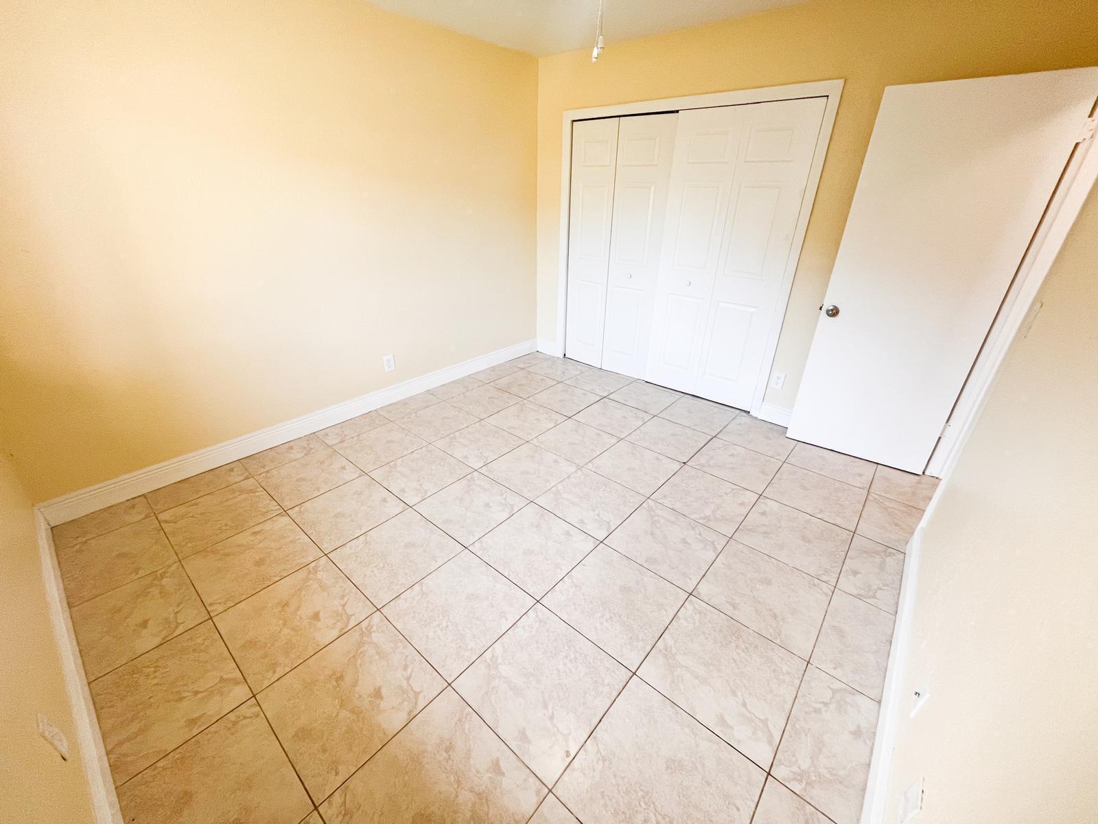 Building Photo - 12419 Westhampton Cir