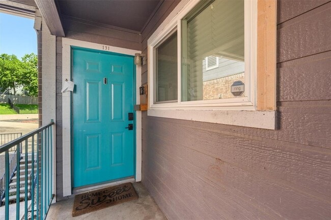 Building Photo - 1840 Burton Dr