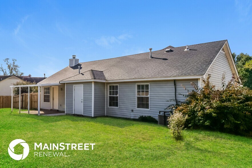 Building Photo - 4680 Tumblebrook Cove